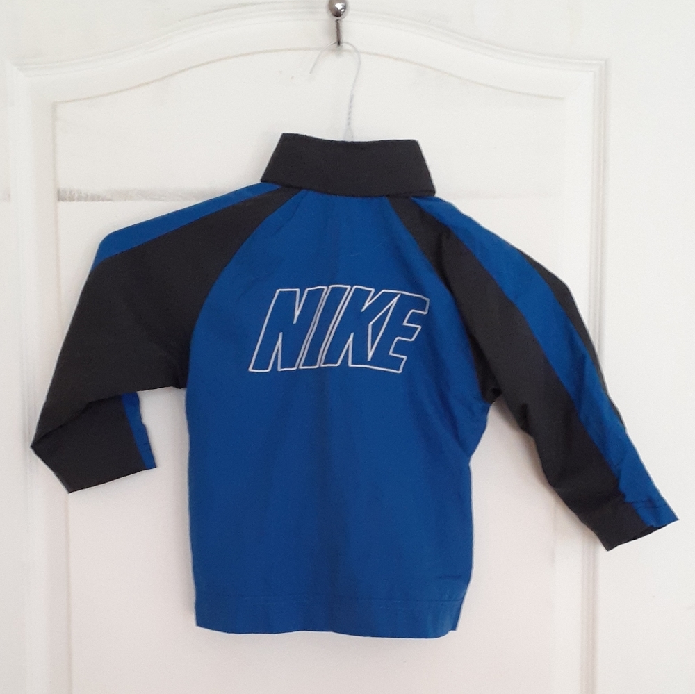 Nike Spring Jacket - Picture 4 of 6